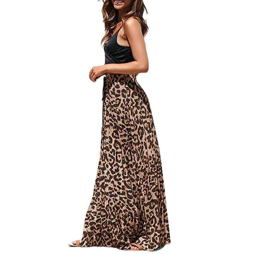 Langes Kleid mit Leopardenmuster und hoher Taille