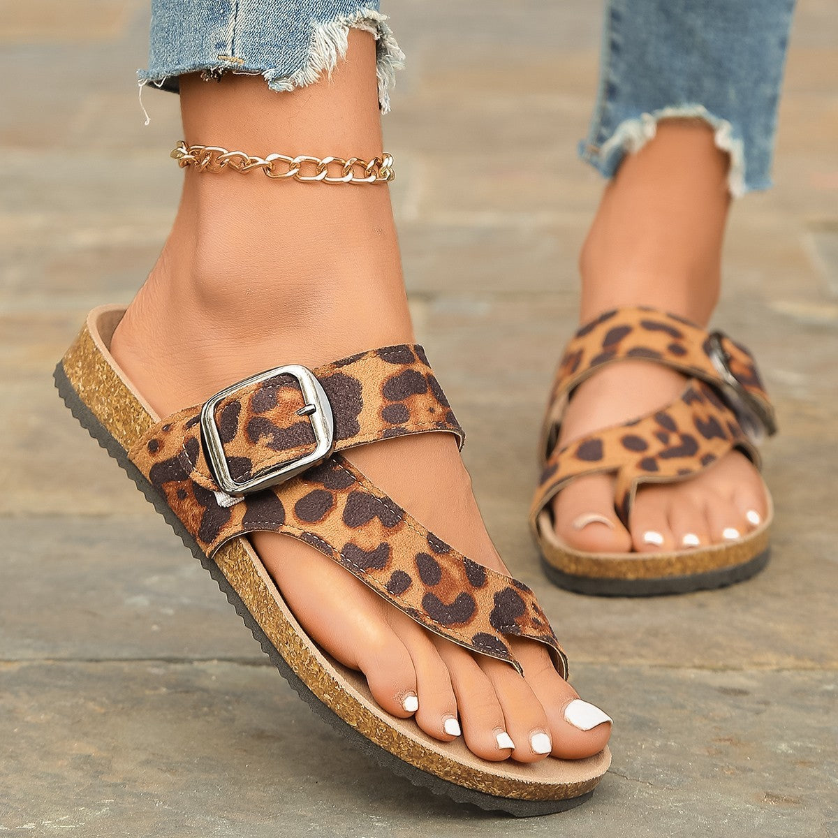 Roman Style Toe Covering Leopard Slippers